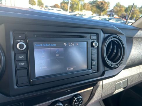 Used 2019 Toyota Tacoma SR image 13