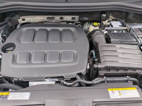 New 2026 Volkswagen Tiguan SE R-Line AWD/4WD image 35