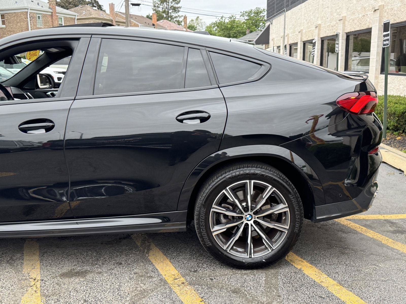 Used 2025 BMW X6 xDrive40i AWD/4WD image 7