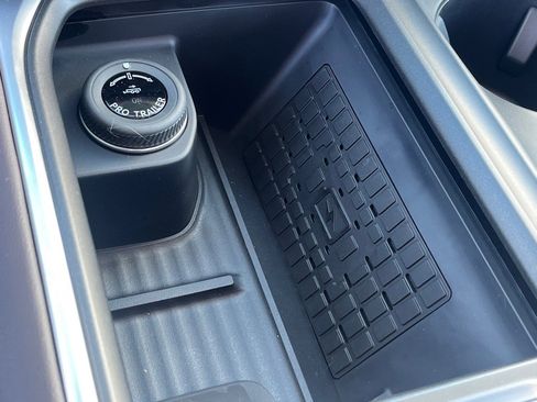 New 2025 Ford Expedition Max Platinum w/ Platinum Ultimate Package image 15