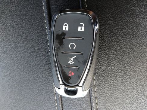 Used 2024 Chevrolet Blazer LT w/ Convenience Package FWD image 32