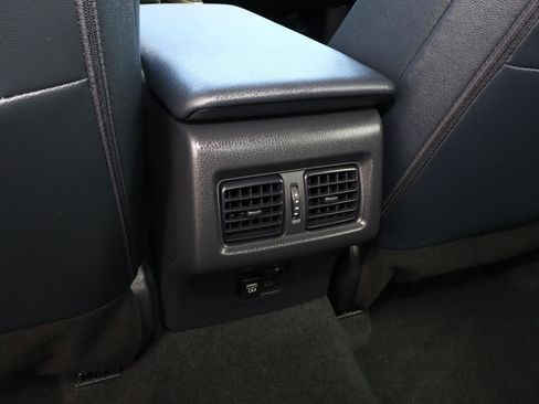 Used 2025 Toyota Camry SE FWD image 12