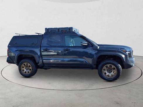 Used 2025 Toyota Tacoma 4x4 Double Cab Hybrid image 4