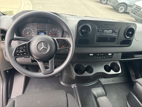 Used 2023 Mercedes-Benz Sprinter 144 Cargo image 38