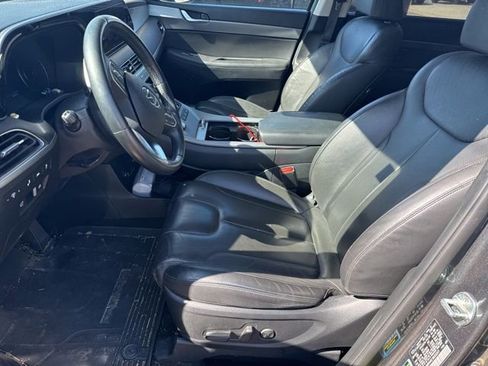 Used 2021 Hyundai Palisade SEL w/ Premium Package image 2