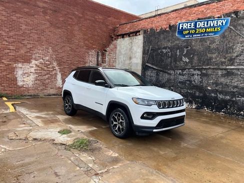 Used 2025 Jeep Compass Limited AWD/4WD image 1