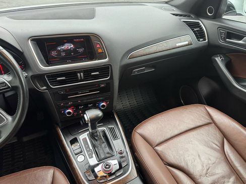 Used 2017 Audi Q5 2.0T Premium Plus w/ Technology Package image 11