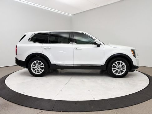 Used 2020 Kia Telluride LX AWD/4WD image 32