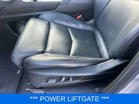 Used 2017 Cadillac XT5 Luxury image 10