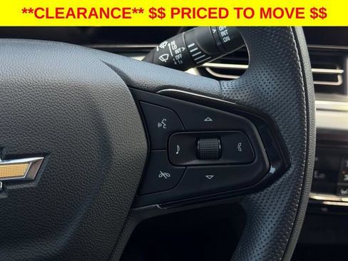 Used 2025 Chevrolet Trax LT FWD image 25