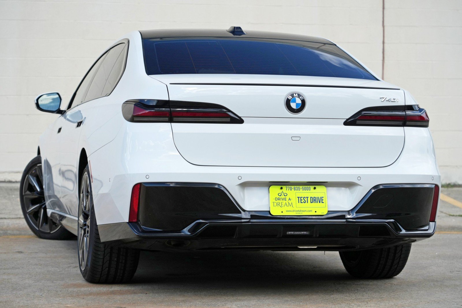 Used 2023 BMW 740i RWD image 6