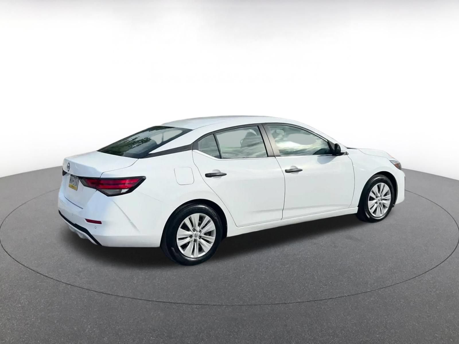 Used 2025 Nissan Sentra S FWD image 14