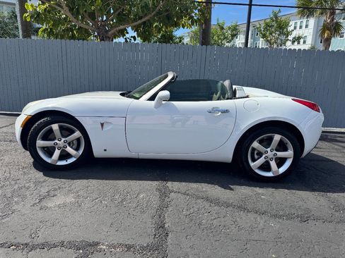 Used 2007 Pontiac Solstice Convertible w/ Premium Package image 14
