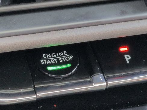 Certified 2023 Lincoln Corsair AWD w/ Equipment Group 101A image 28