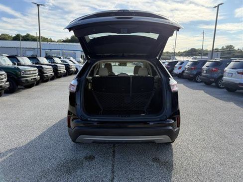 Certified 2022 Ford Edge SEL w/ Convenience Package image 6