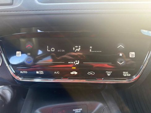 Used 2016 Honda HR-V EX image 20