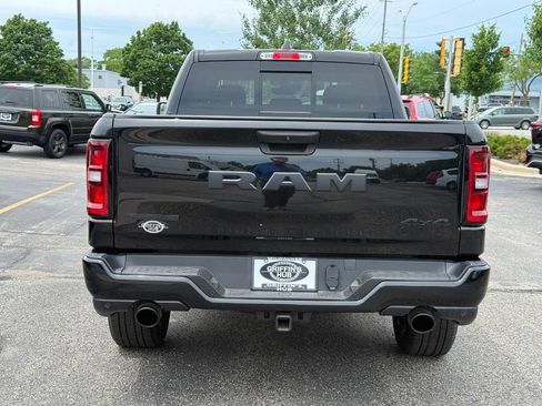 Used 2025 RAM 1500 Big Horn AWD/4WD image 4