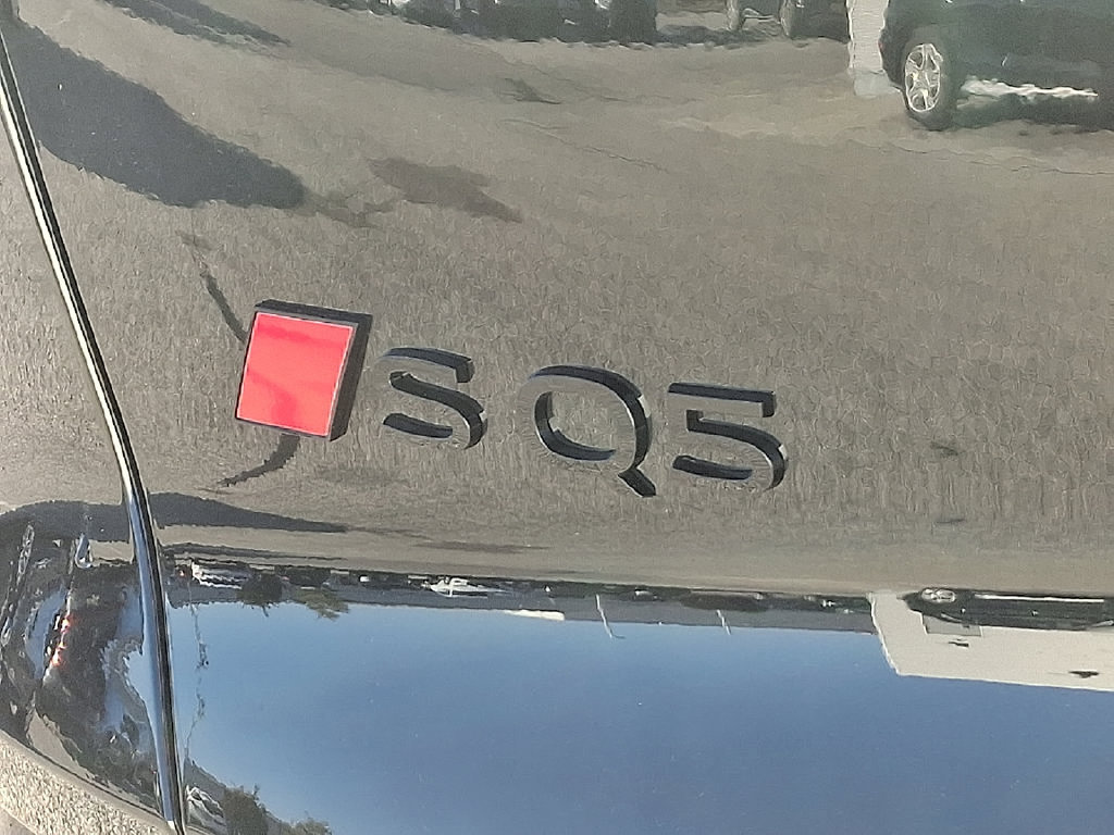 Used 2025 Audi SQ5 Premium Plus AWD/4WD image 11