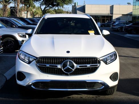 Certified 2025 Mercedes-Benz GLC 300 4MATIC image 2