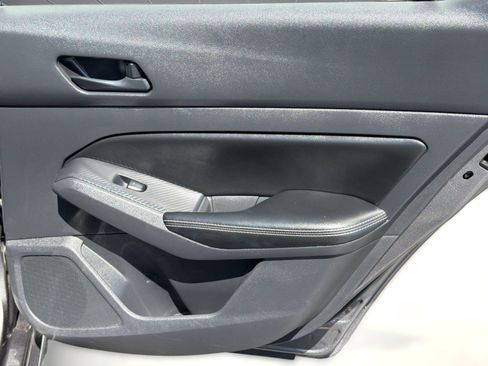 Used 2025 Nissan Altima 2.5 SV FWD image 32