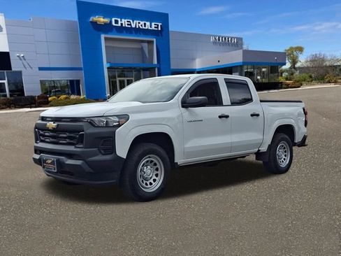 Used 2024 Chevrolet Colorado W/T RWD image 33