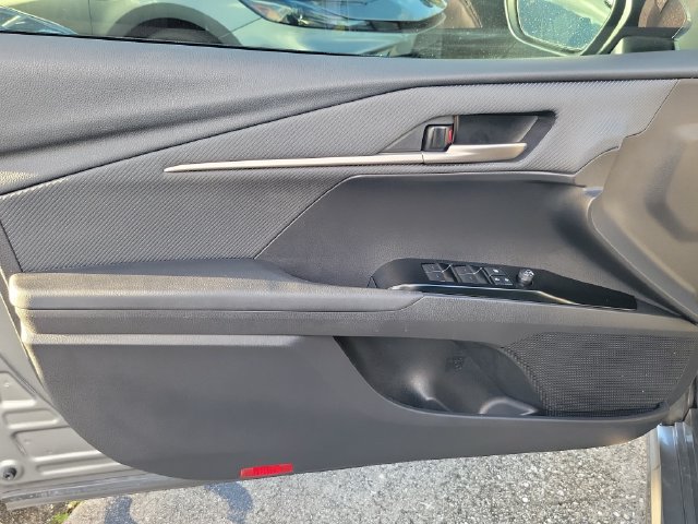 Used 2025 Toyota Camry SE FWD image 10