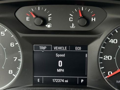 Used 2018 GMC Acadia SLE FWD image 14