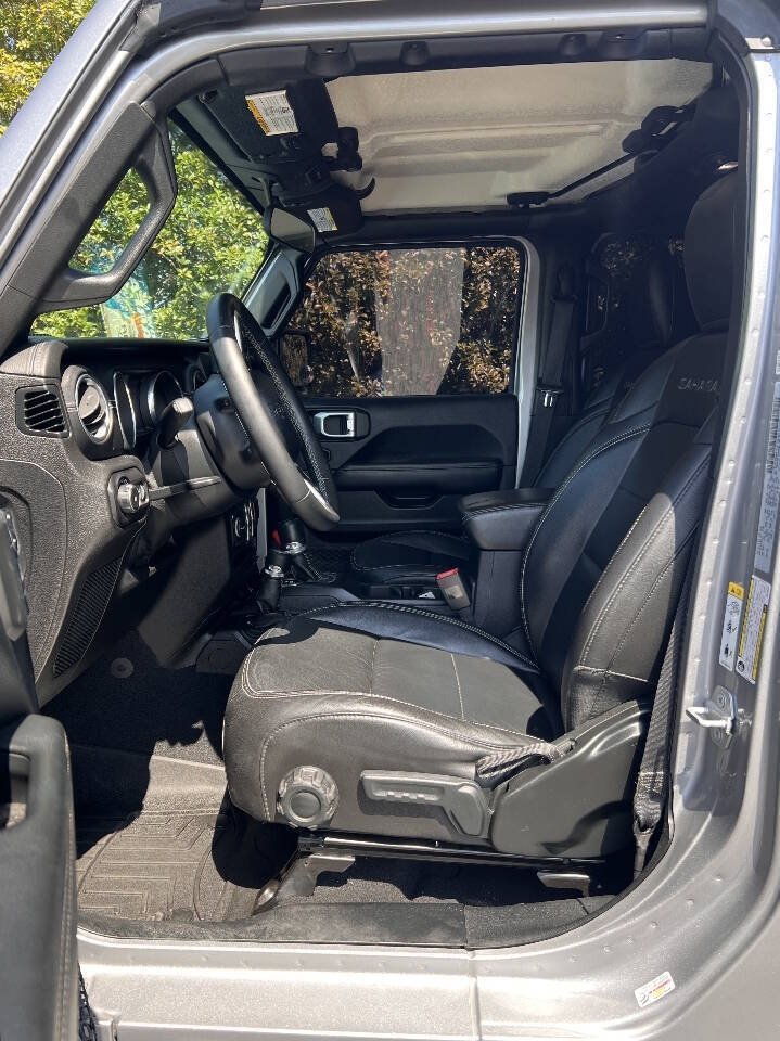 Used 2018 Jeep Wrangler Unlimited Sahara AWD/4WD image 13