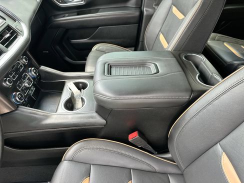 Used 2023 GMC Yukon AT4 AWD/4WD image 22