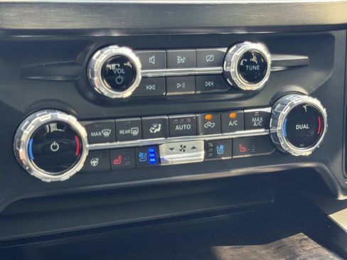Used 2024 Ford F350 Lariat w/ Lariat Ultimate Package AWD/4WD image 23