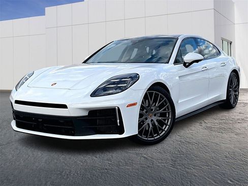 Used 2025 Porsche Panamera 4 image 1