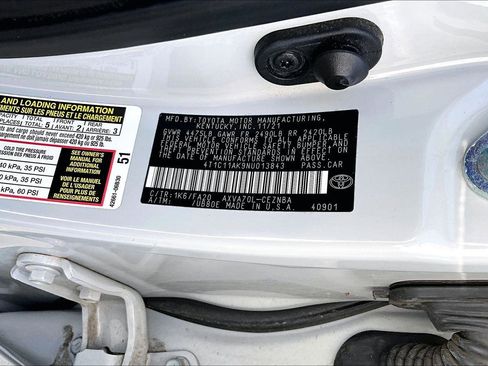 Used 2022 Toyota Camry LE image 31