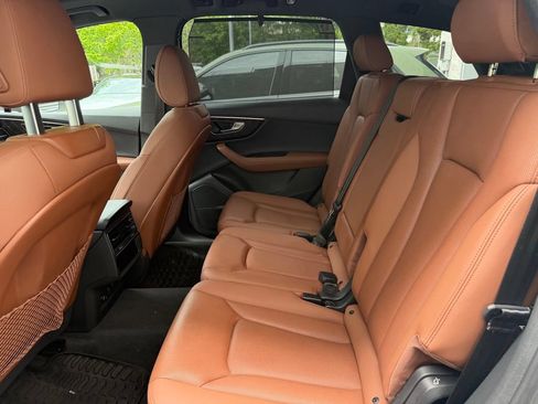 Used 2023 Audi Q7 2.0T Premium Plus w/ Premium Plus Package AWD/4WD image 6