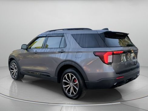 Used 2026 Ford Explorer ST-Line w/ ST-Line Street Pack RWD image 20