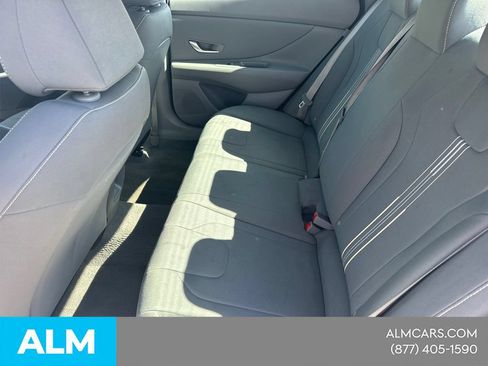 Used 2025 Hyundai Elantra Sport FWD image 23