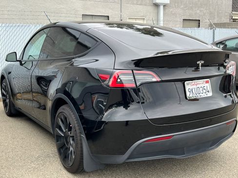 Used 2021 Tesla Model Y Long Range image 6