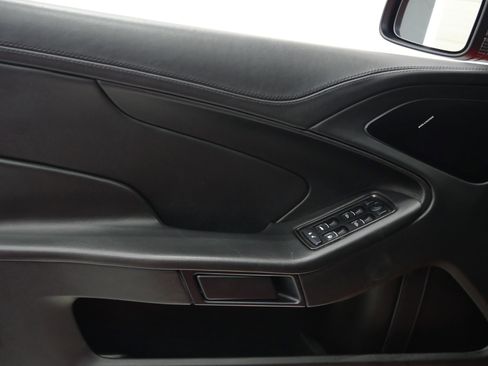Used 2014 Aston Martin Vanquish Coupe RWD image 43
