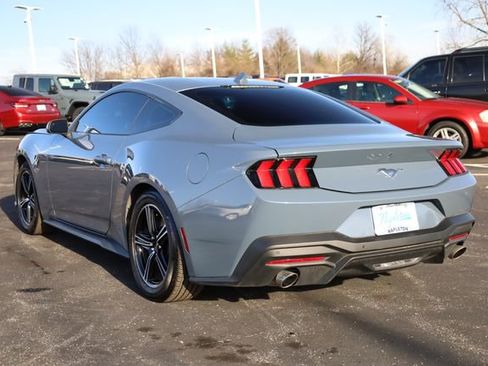 Used 2024 Ford Mustang Coupe image 6