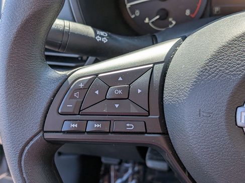Used 2025 Nissan Altima 2.5 S FWD image 14