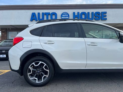 Used 2017 Subaru Crosstrek 2.0i Limited w/ Popular Package #2 AWD/4WD image 39