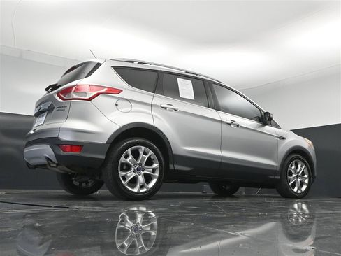 Used 2015 Ford Escape Titanium FWD image 21