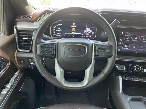 Used 2024 GMC Sierra 2500 Denali w/ Denali Reserve Package AWD/4WD image 14