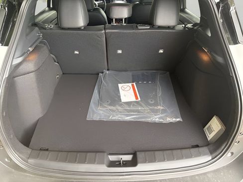 New 2026 Nissan Kicks SR AWD/4WD image 6