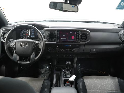 Used 2023 Toyota Tacoma TRD Sport AWD/4WD image 15
