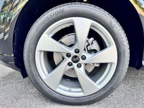 New 2025 Audi Q5 Premium image 8