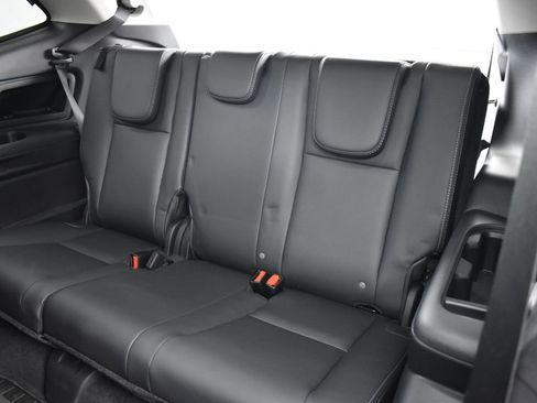 Used 2023 Subaru Ascent Limited w/ Technology Package image 33