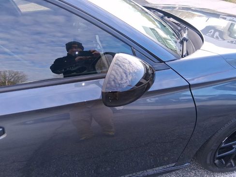 Used 2023 Honda Civic Sport image 8