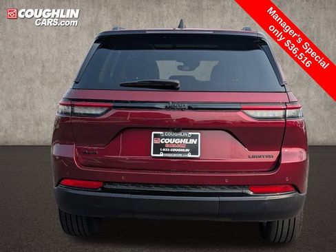 Used 2024 Jeep Grand Cherokee Limited w/ Black Appearance Package image 7