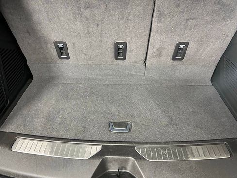 Used 2024 Chevrolet Tahoe Premier image 34