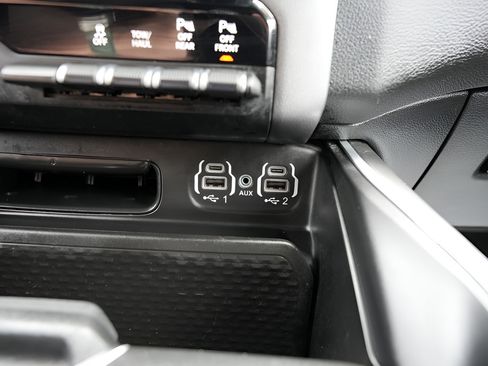 Used 2023 RAM 1500 Big Horn AWD/4WD image 30